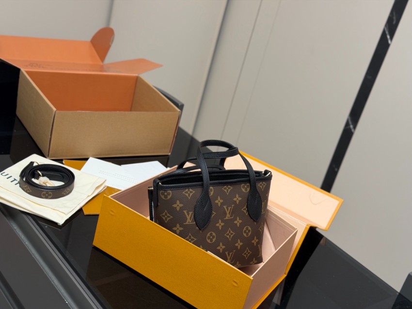 ルイヴィトン 並行輸入品 ナノスピーディ モノグラム ミニトートバッグ ブラック レディース おすすめ_8