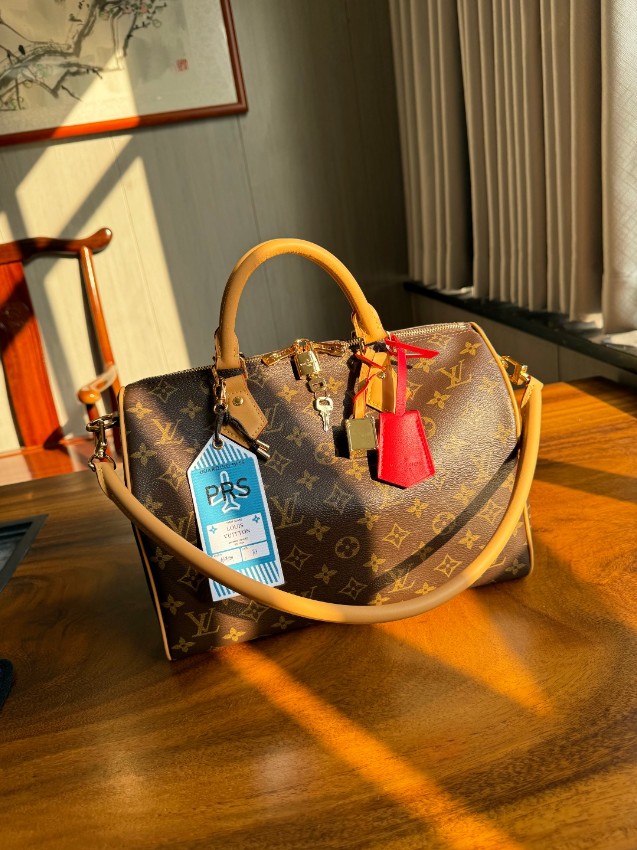 ルイヴィトン n級品 ナノスピーディ モノグラム チャーム付 2WAYミニバッグ ブラウン 新作_1