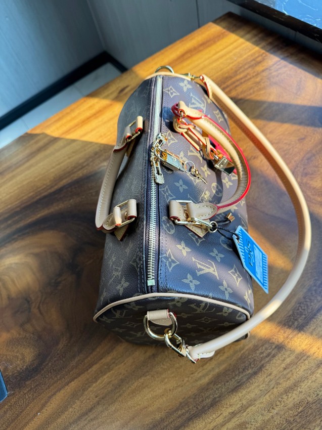 ルイヴィトン n級品 ナノスピーディ モノグラム チャーム付 2WAYミニバッグ ブラウン 新作_6