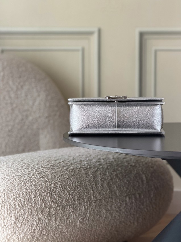 シャネル コピー ボーイシャネル チェーンショルダーバッグ シルバー レザー ミニバッグ レディース_6