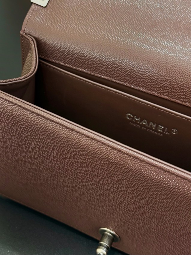 シャネル n級品 ボーイシャネル チェーンショルダーバッグ ブラウン レザー ミニバッグ おすすめ_3