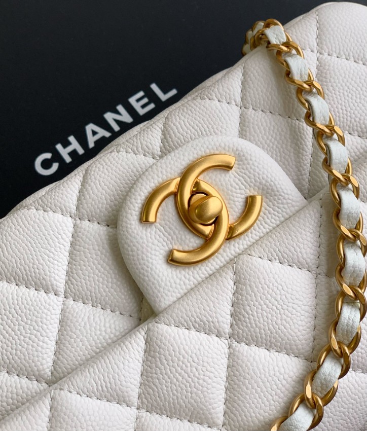 シャネル n級品 クラシックフラップ 2WAYミニバッグ ホワイト キルティング 通販 AS5701_3