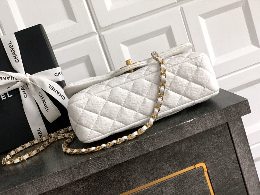 シャネル ハイブランド クラシックフラップ 2WAYハンドバッグ ホワイト キルティング レディース AS5702_5