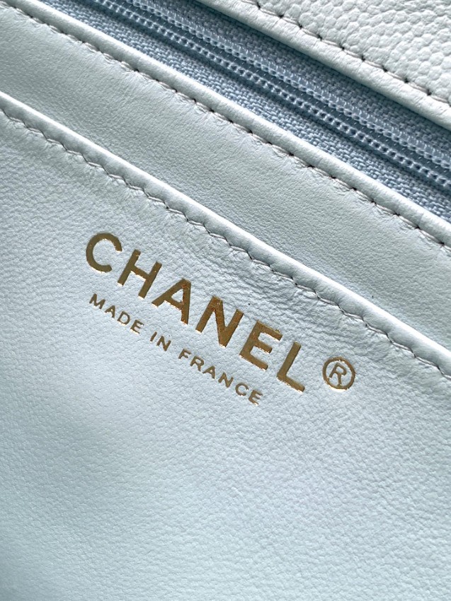 シャネル スーパーコピー クラシックフラップ コンパクトバッグ ライトブルー キルティング 上品仕上げ AS5702_9
