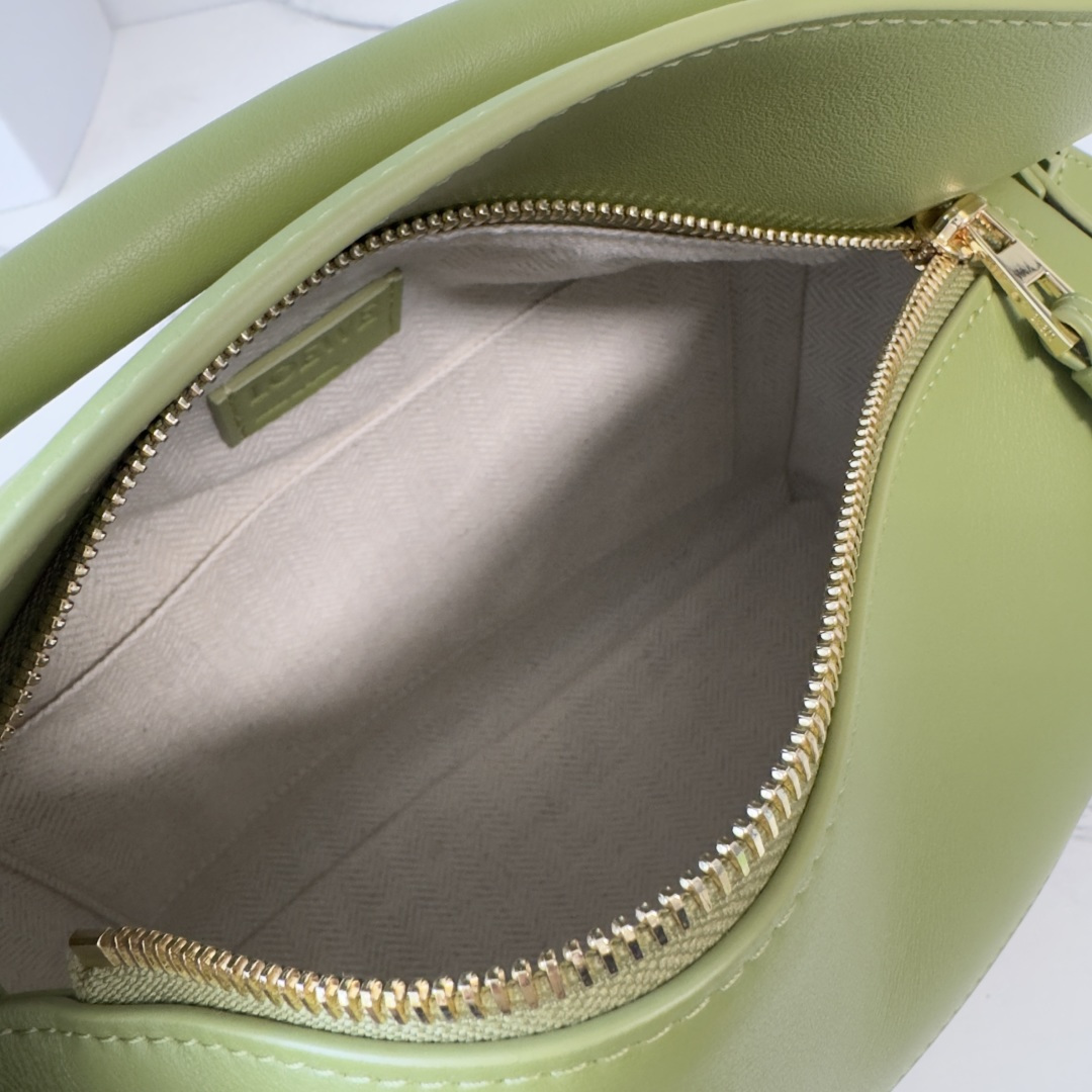 ロエベ n級品 パズル レザー2WAYバッグ グリーン レディース_2