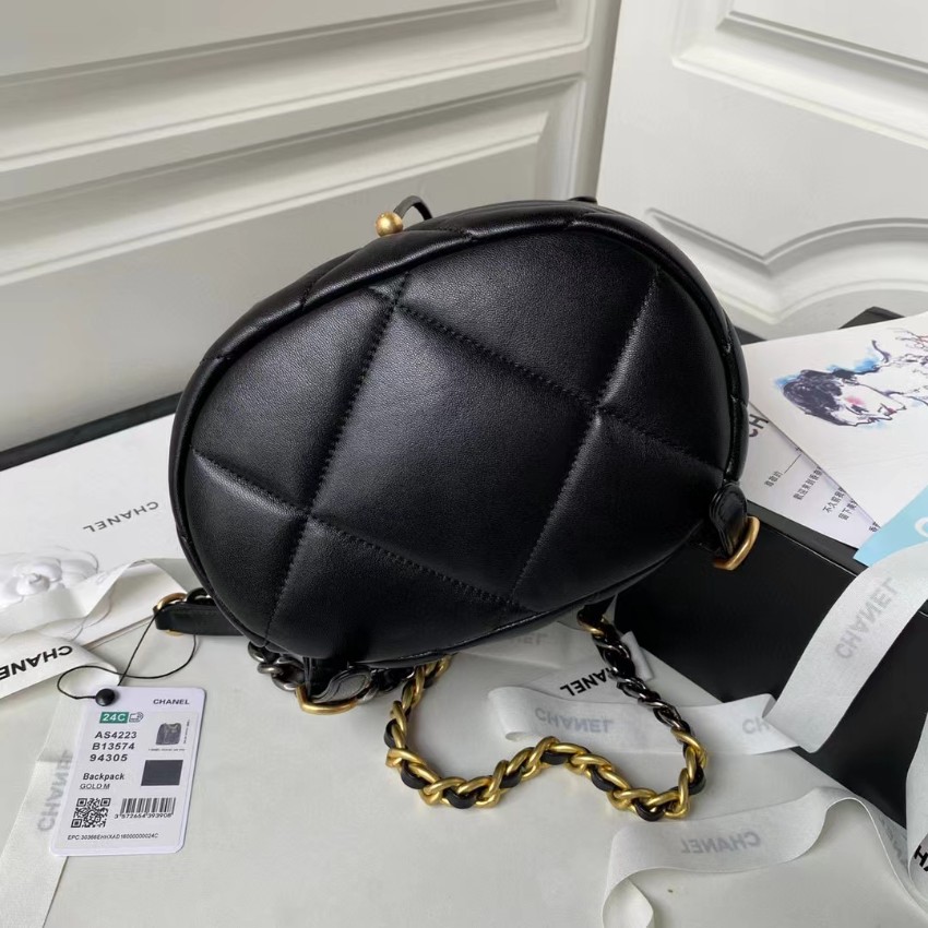 シャネル スーパーコピー 届く シャネル19 バックパック ブラック 定番_7