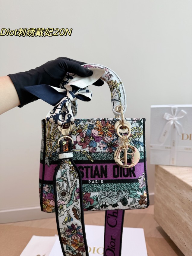ディオール 並行輸入品 レディディオール フラワー刺繍ミニバッグ マルチカラー レディース 定番_6