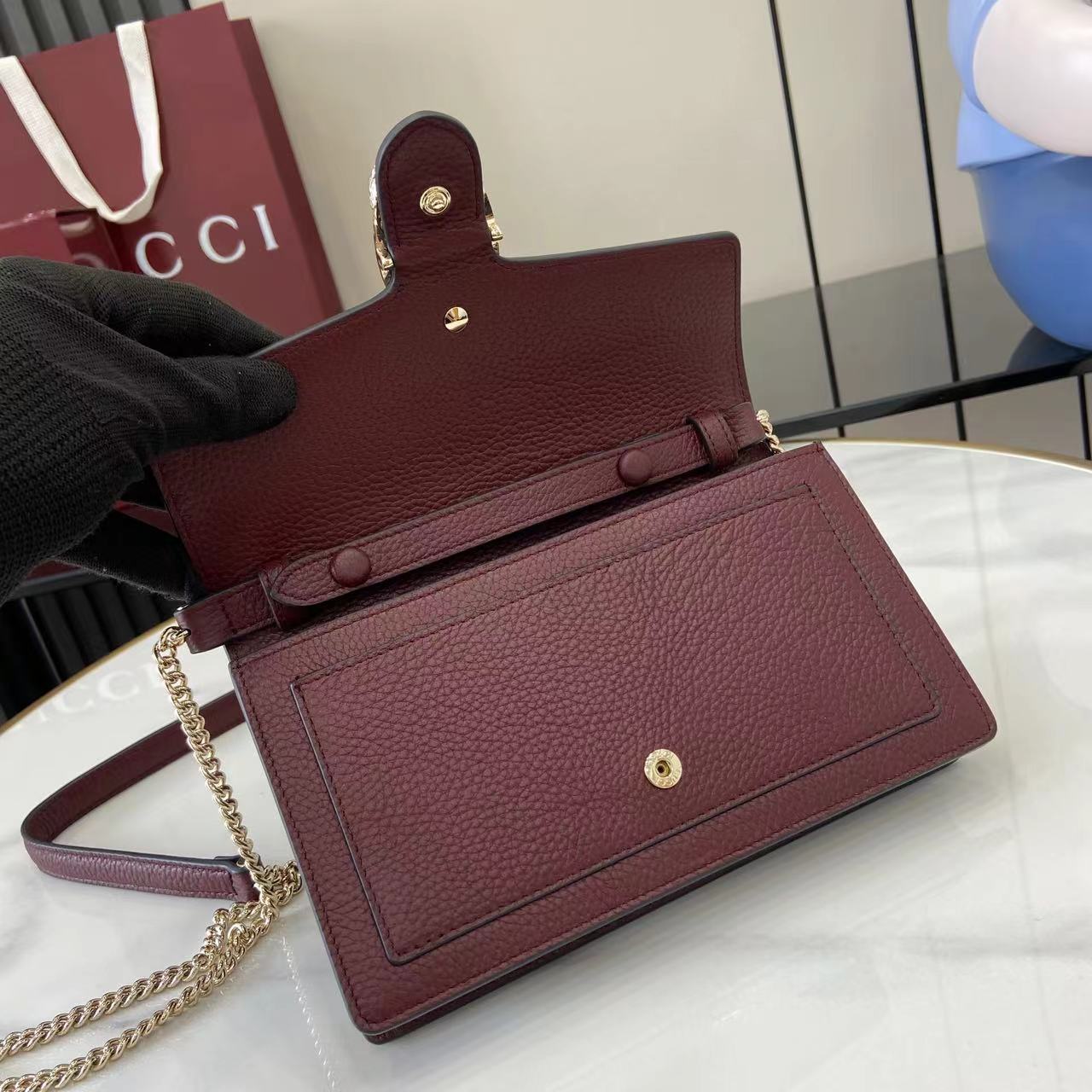 グッチ スーパーコピー ディオニュソス コンパクトバッグ ワインレッド 人気モデル 上品チェーン仕様_9