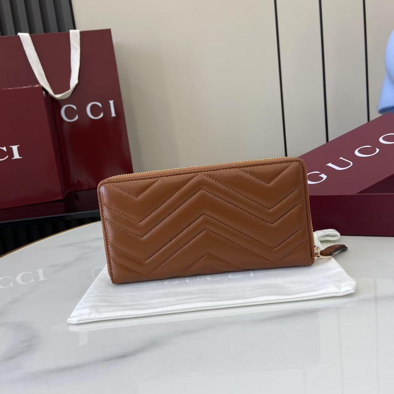 グッチ 並行輸入品 GGマーモント ラウンドジップ長財布 ブラウン レディース 通販 837758_6