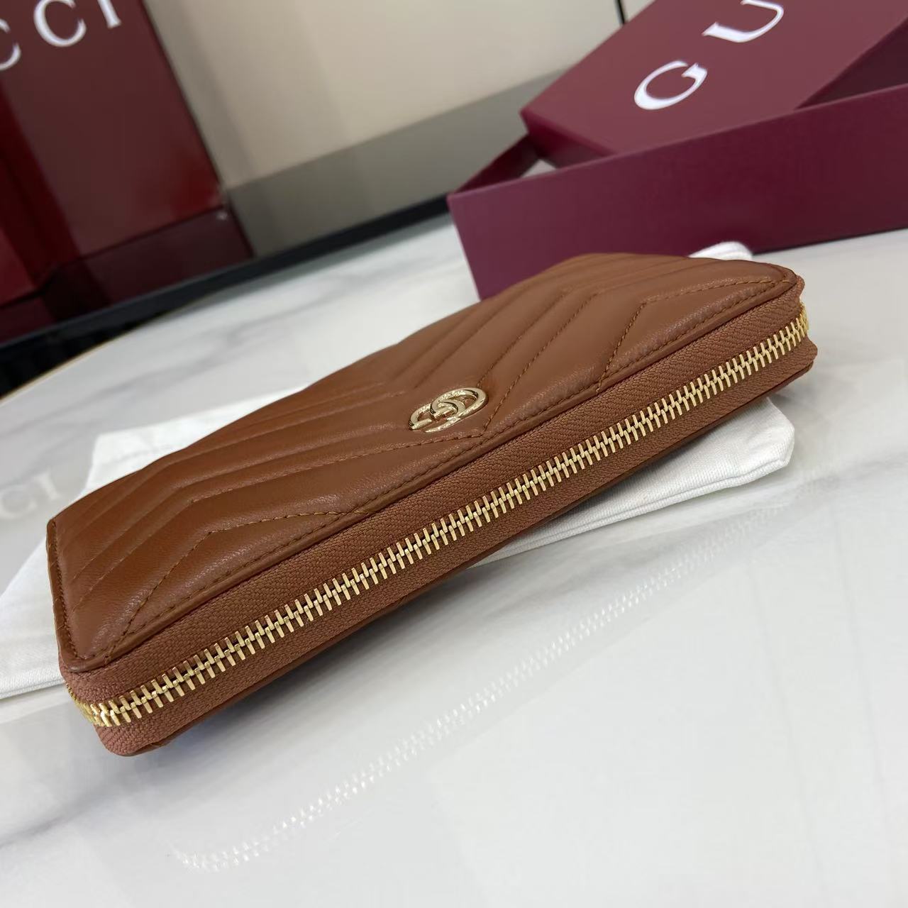 グッチ 並行輸入品 GGマーモント ラウンドジップ長財布 ブラウン レディース 通販 837758_10