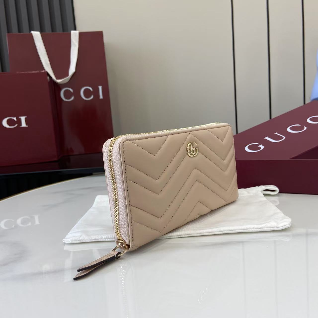 グッチ スーパーコピー 届く GGマーモント ラウンドジップ長財布 ベージュ レディース 人気モデル 837758_5