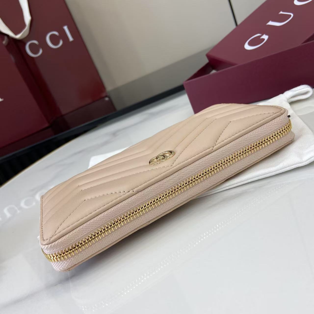 グッチ スーパーコピー 届く GGマーモント ラウンドジップ長財布 ベージュ レディース 人気モデル 837758_6