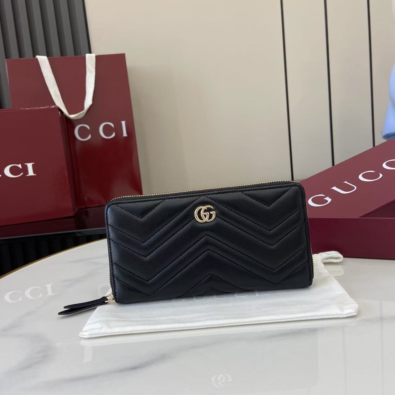 グッチ コピー GGマーモント ラウンドジップ長財布 ブラック レディース 定番 837758_7