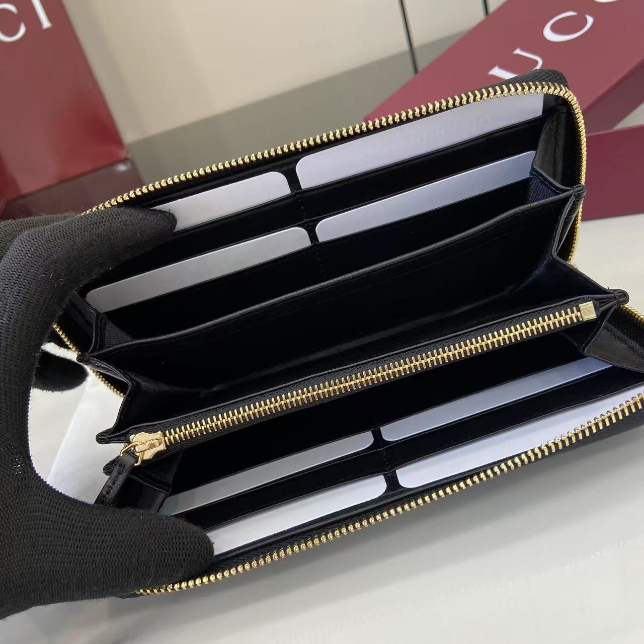 グッチ コピー GGマーモント ラウンドジップ長財布 ブラック レディース 定番 837758_5