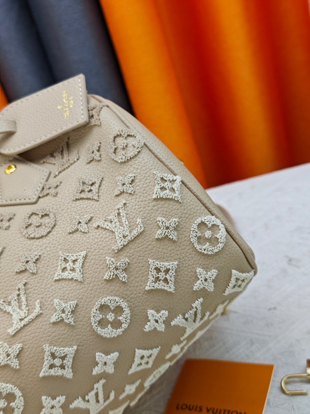 ルイヴィトン スーパーコピー スピーディ ミニボストンバッグ ベージュ モノグラム刺繍 コンビデザイン_7