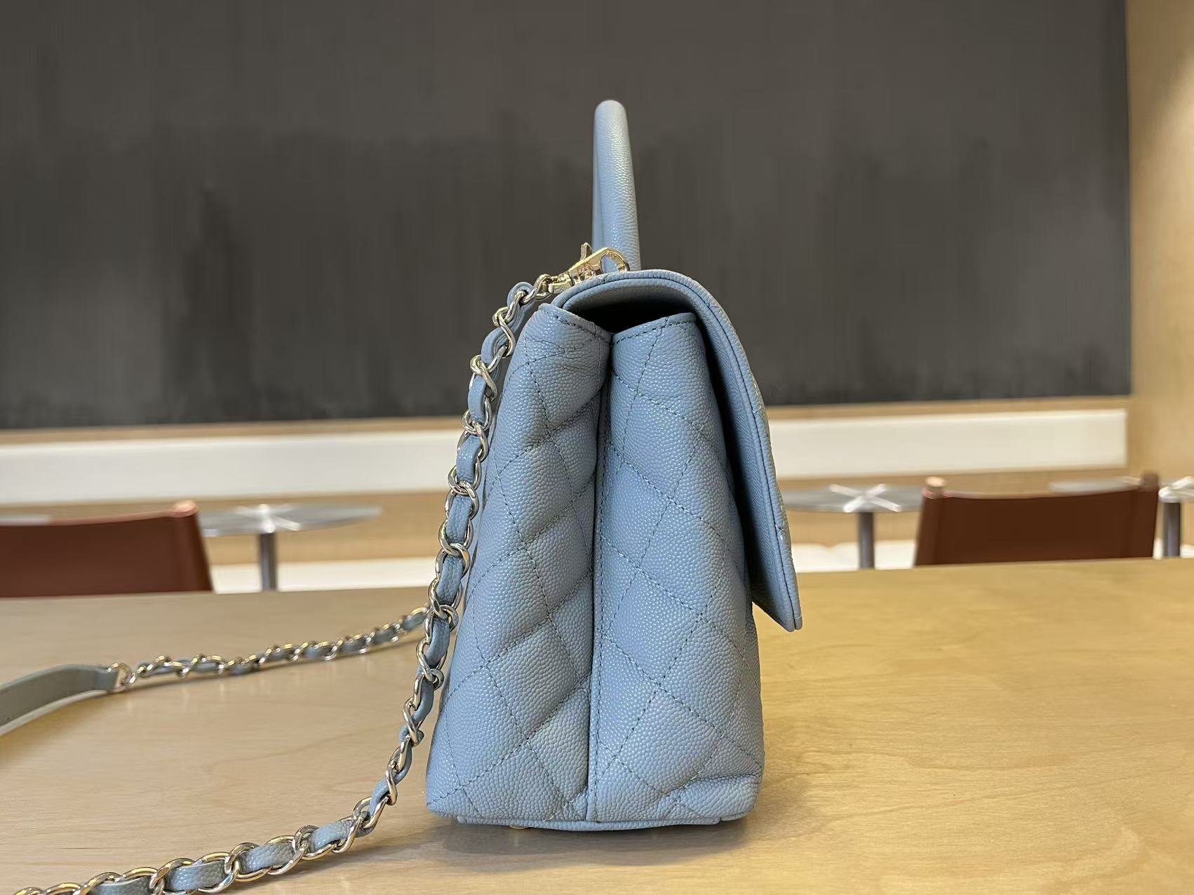 シャネル スーパーコピー 届く ココハンドル キルティング ハンドバッグ ブルー 上品仕上げ 92991_2