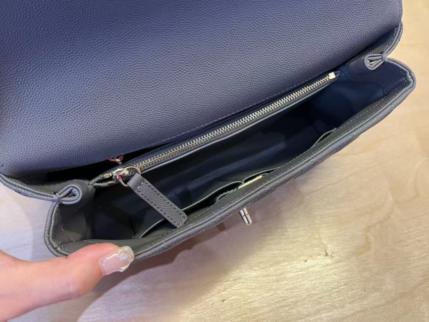 シャネル スーパーコピー ココハンドル キルティング ハンドバッグ グレー 上品スタイル 92991_8