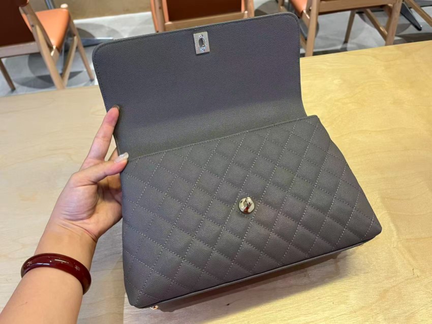 シャネル スーパーコピー ココハンドル キルティング ハンドバッグ グレー 上品スタイル 92991_9