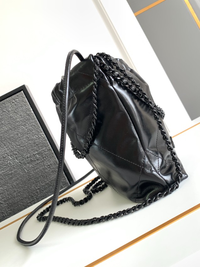 シャネル n級品 シャネル22 コンパクトバッグ ブラックキルティングレザー チェーンショルダー_8