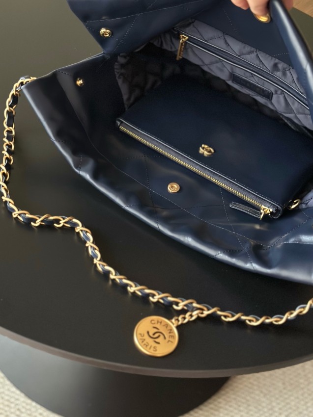シャネル n級品 シャネル22 チェーンショルダーバッグ ハンドバッグ ネイビー キルティング_9