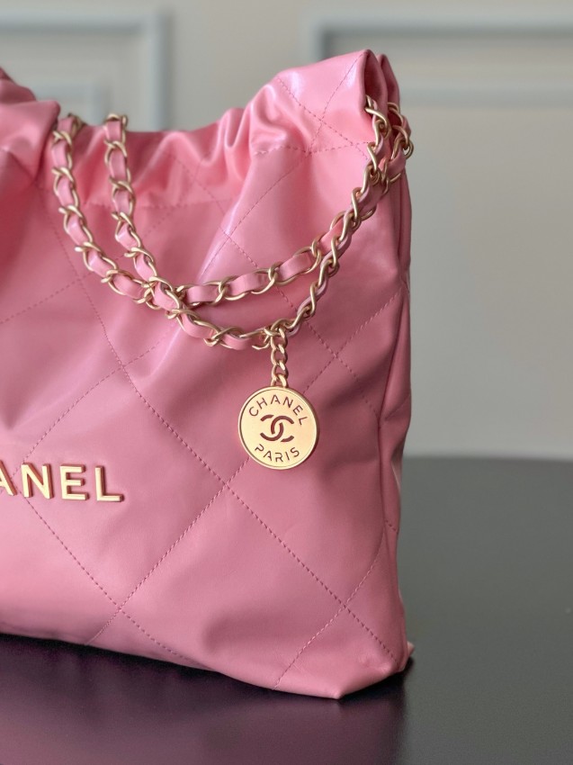 シャネル n級品 シャネル22 チェーンショルダーバッグ コンパクトバッグ ピンク キルティング_5