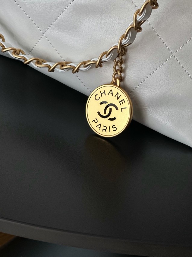 シャネル 並行輸入品 シャネル22 ミニバッグ ホワイト キルティングチェーン_9