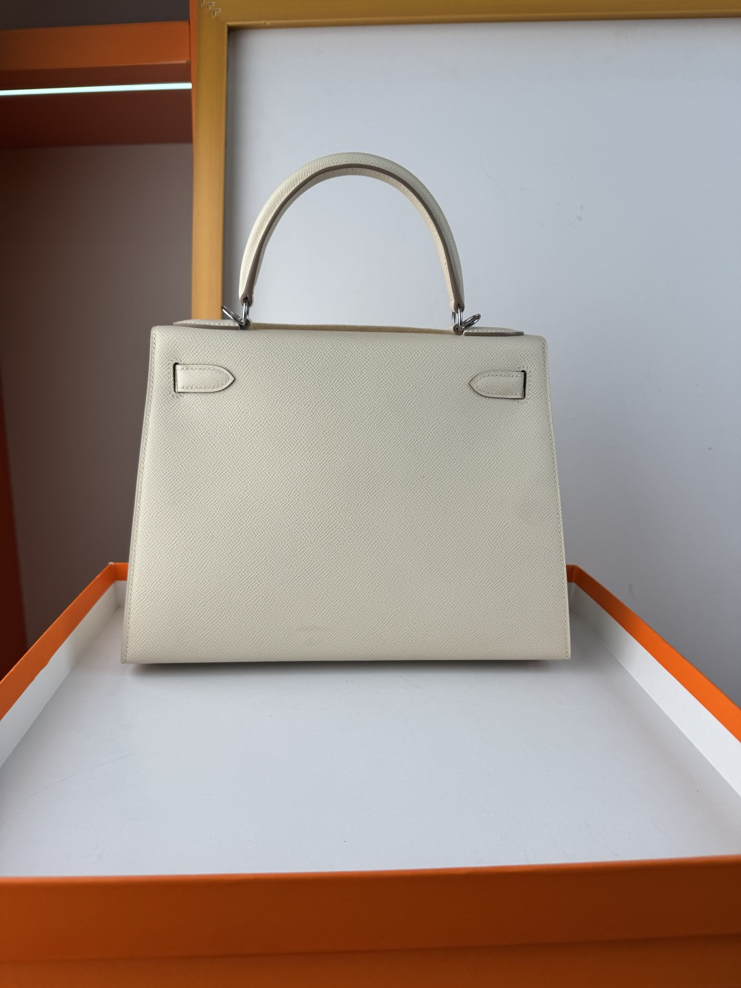 エルメス スーパーコピー ケリー ハンドバッグ アイボリー シルバー金具 上質レザー仕上げ_2