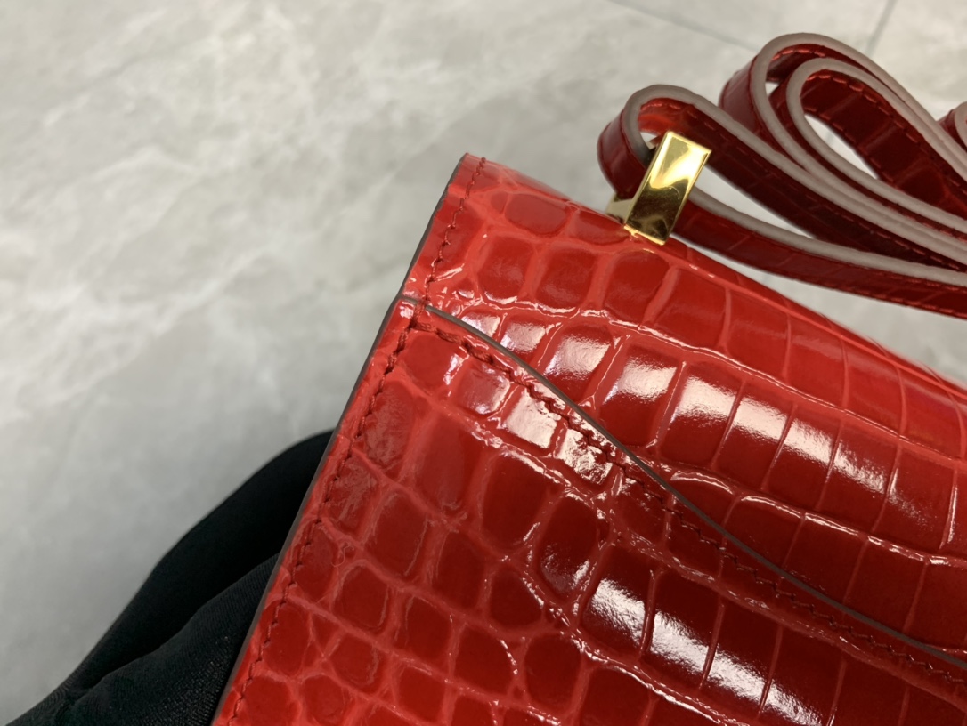 エルメス スーパーコピー コンスタンス クロコ型押しショルダーバッグ レッド ゴールド金具 上質レザー_5