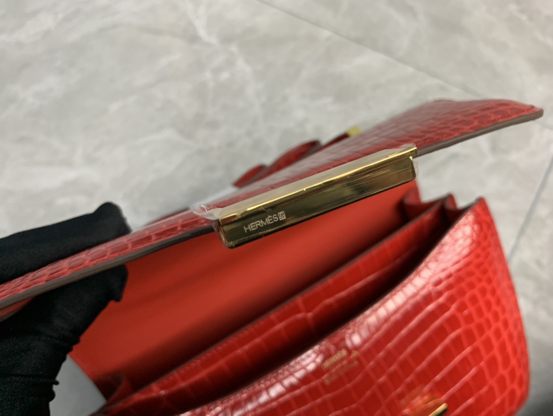 エルメス スーパーコピー コンスタンス クロコ型押しショルダーバッグ レッド ゴールド金具 上質レザー_8