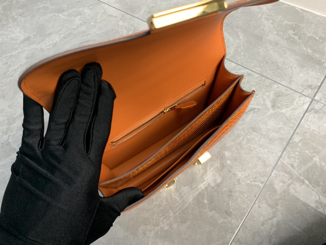 エルメス スーパーコピー コンスタンス クロコ型押しショルダーバッグ オレンジ ゴールド金具 上質レザー_4