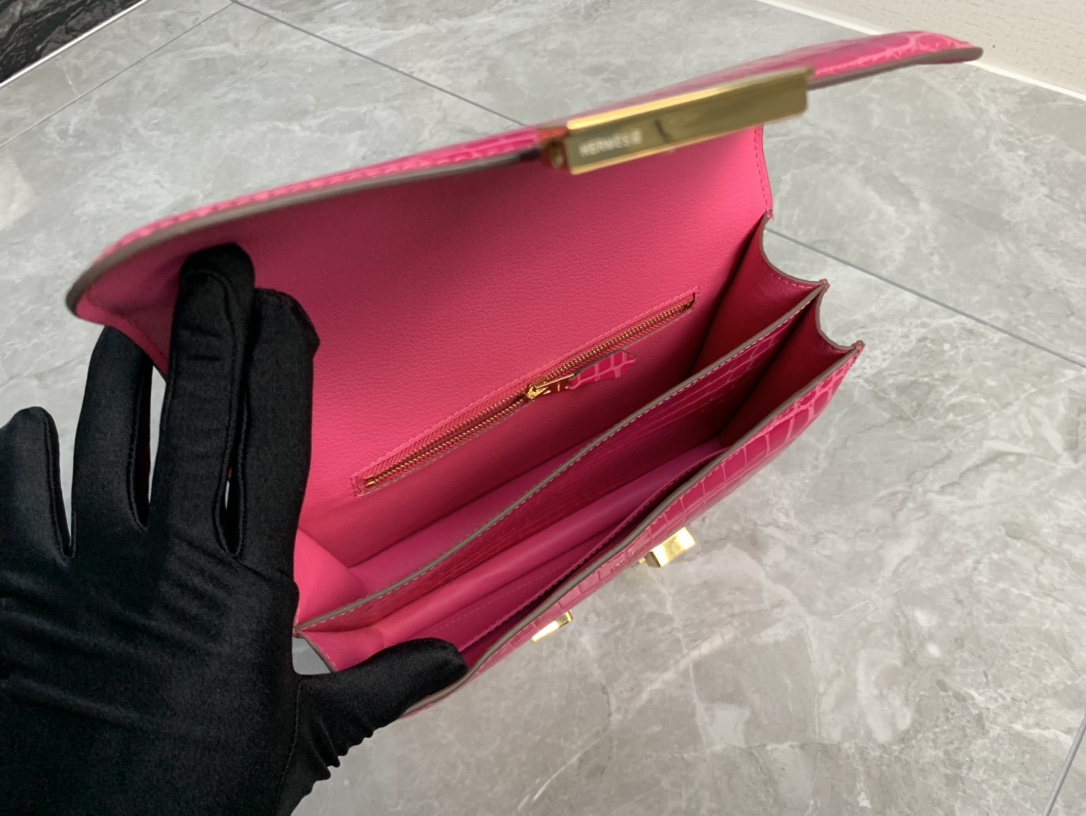 エルメス コピー コンスタンス クロコ型押しショルダーバッグ ピンク ゴールド金具 上質レザー_2