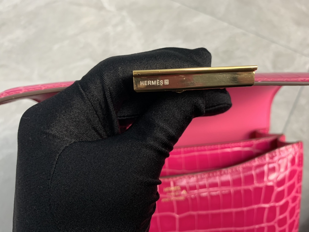 エルメス コピー コンスタンス クロコ型押しショルダーバッグ ピンク ゴールド金具 上質レザー_5