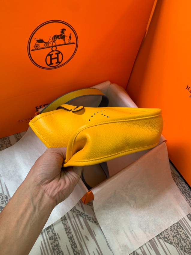 エルメス スーパーコピー エヴリン コンパクトバッグ イエロー パンチングロゴデザイン_7