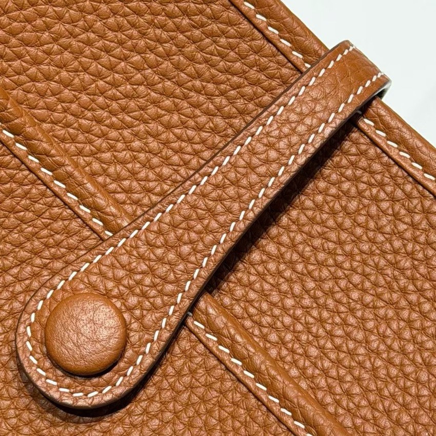エルメス スーパーコピー エヴリン ミニショルダーバッグ キャメルブラウン パンチングロゴ 上品設計_4