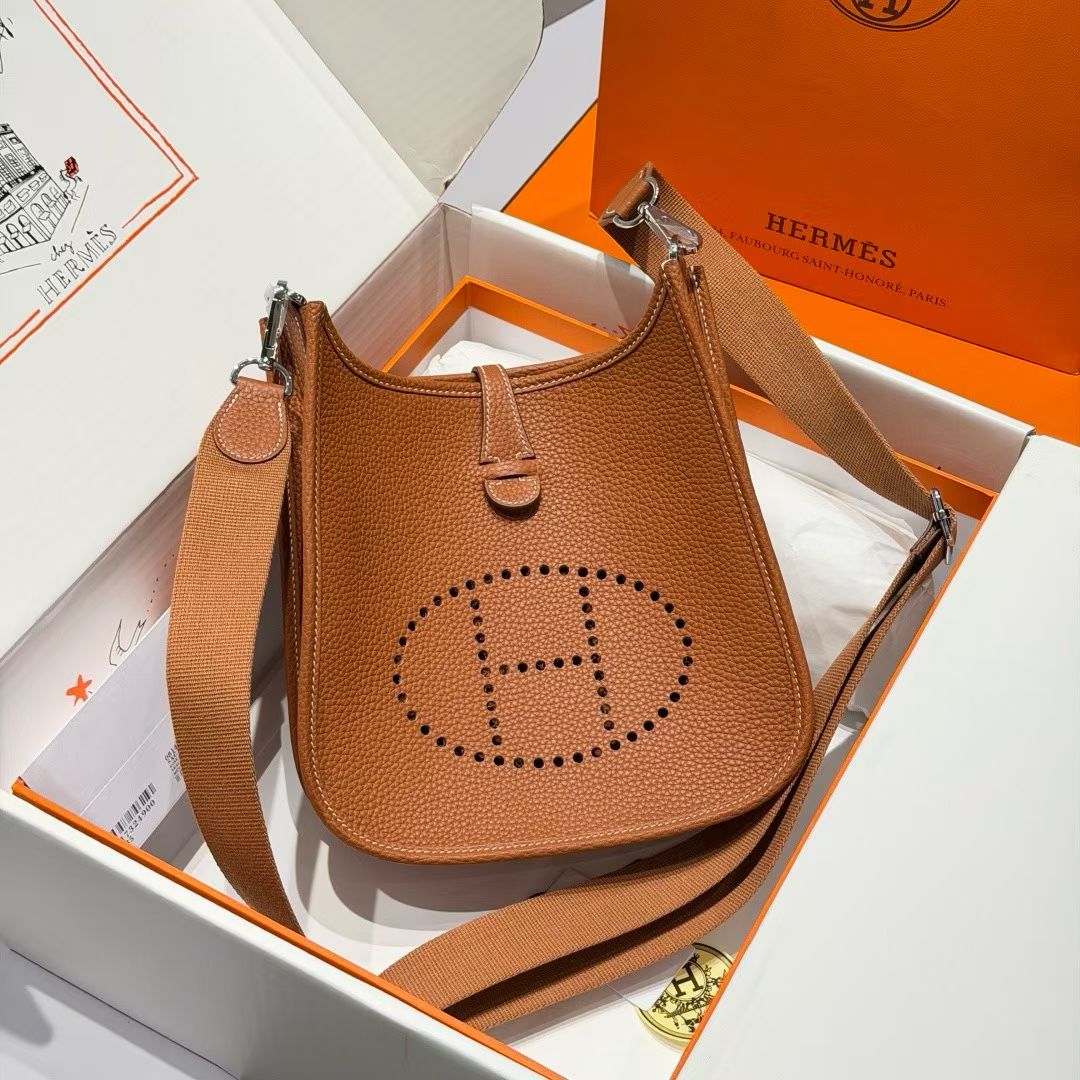 エルメス スーパーコピー エヴリン ミニショルダーバッグ キャメルブラウン パンチングロゴ 上品設計_5