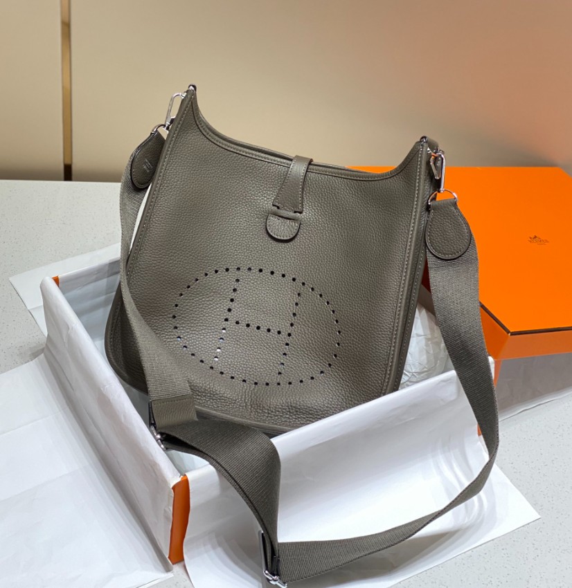 エルメス コピー エヴリン ショルダーバッグ レザー グレージュ系 大容量モデル 上品定番_3