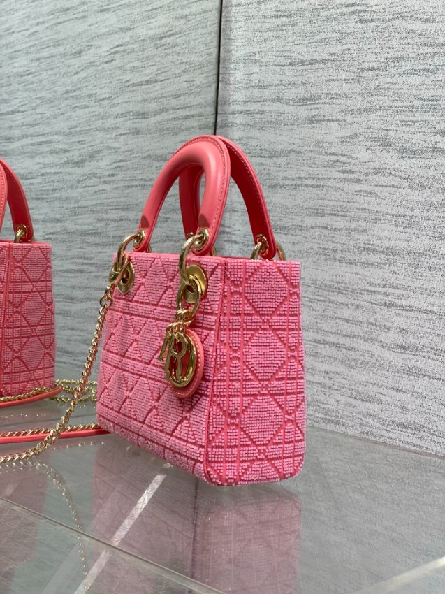 ディオール スーパーコピー レディディオール ミニバッグ ピンク カナージュ刺繍 ゴールド金具 華やかデザイン_4