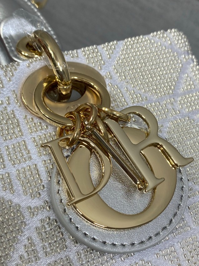 ディオール スーパーコピー レディディオール 2WAYミニバッグ シルバー カナージュ刺繍 ゴールド金具 上品デザイン_9