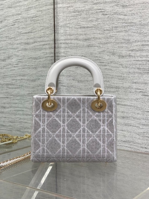 ディオール スーパーコピー レディディオール ミニバッグ ホワイト カナージュ刺繍 ゴールド金具 上品デザイン_1