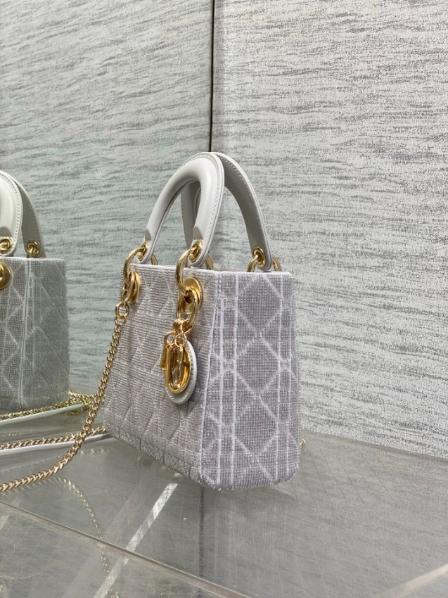 ディオール スーパーコピー レディディオール ミニバッグ ホワイト カナージュ刺繍 ゴールド金具 上品デザイン_5