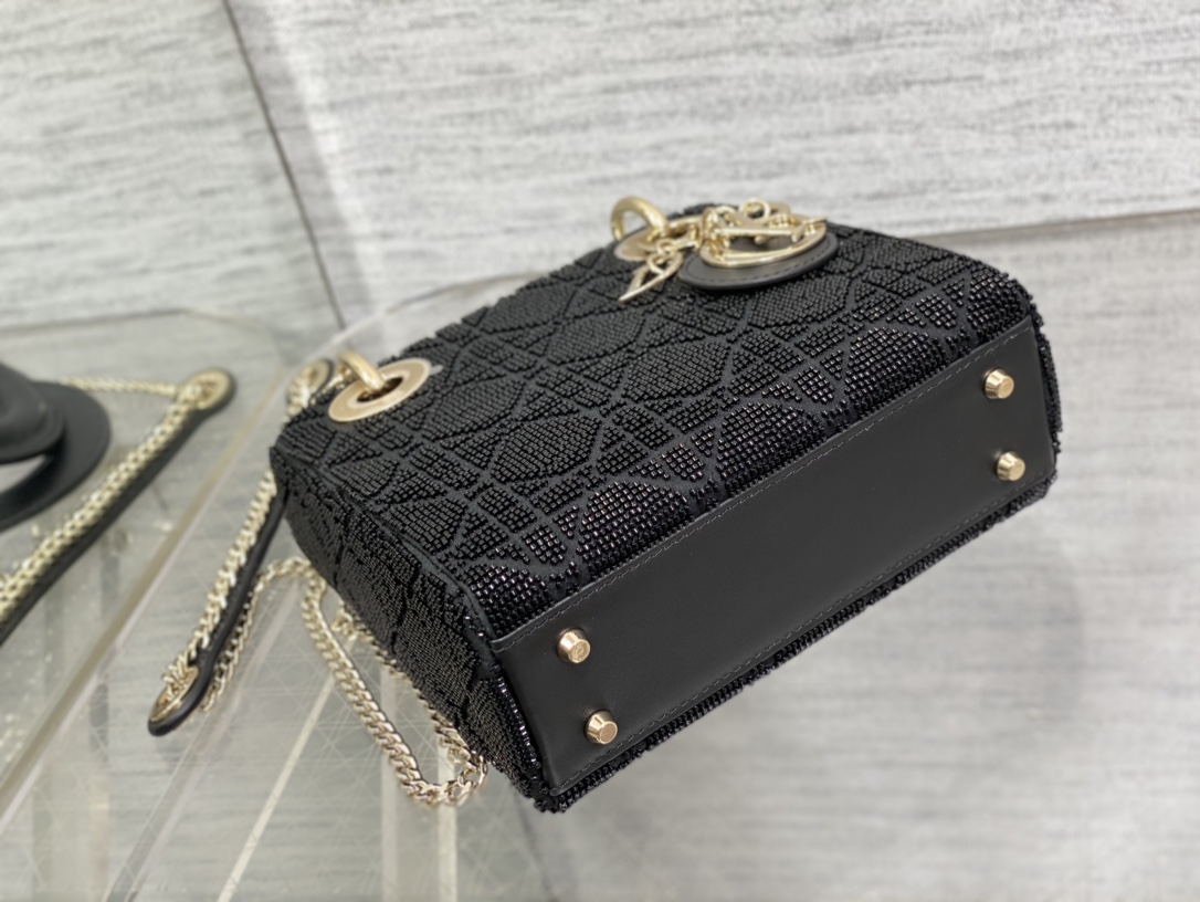 ディオール 並行輸入品 レディディオール コンパクトバッグ ブラック カナージュ刺繍 上品2WAY_3