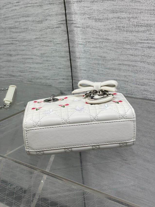 ディオール スーパーコピー レディディオール ミニバッグ 2WAYミニバッグ ホワイト系 刺繍デザイン カナージュ_3