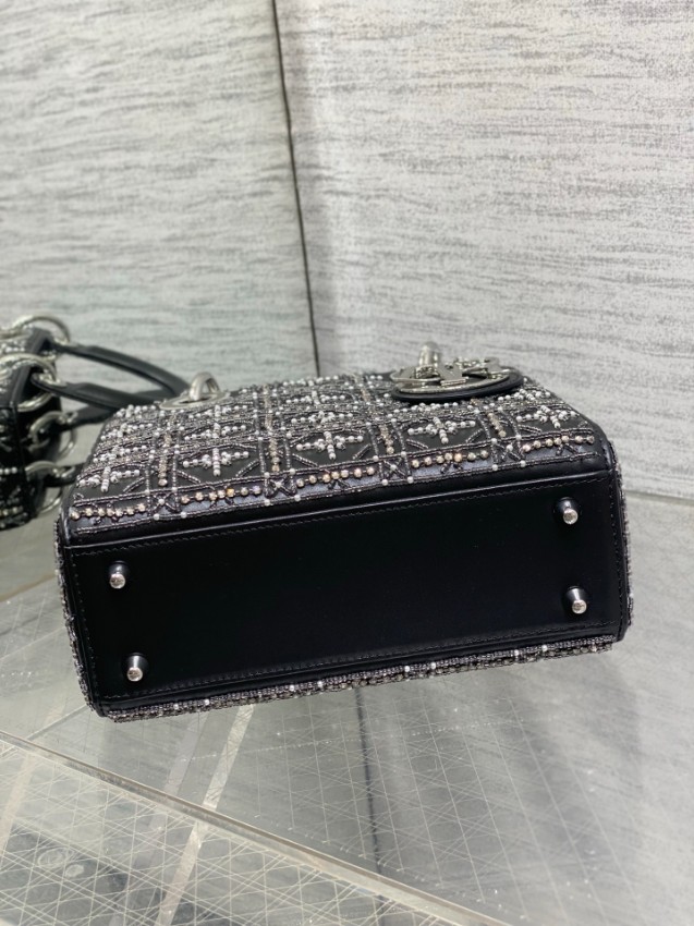 ディオール n級品 レディディオール ミニバッグ 2WAYハンドバッグ ブラック系 ビジュー装飾 幾何学デザイン_7