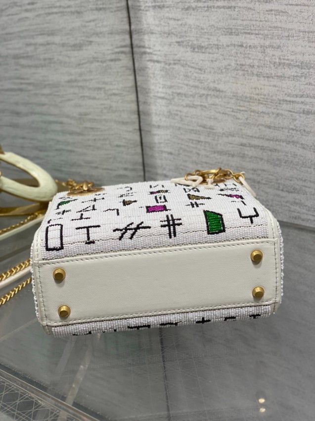 ディオール ハイブランド レディディオール ミニバッグ 2WAYハンドバッグ ホワイト系 刺繍ロゴ 幾何学デザイン_1