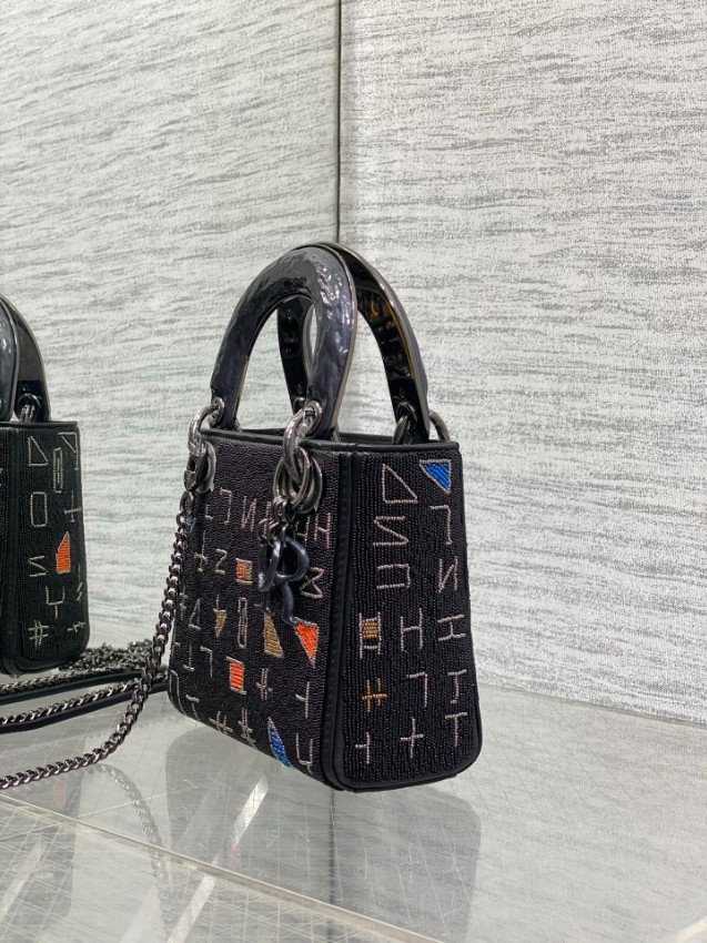 ディオール 並行輸入品 レディディオール ミニバッグ 2WAYハンドバッグ ブラック系 刺繍ロゴ 幾何学デザイン_1