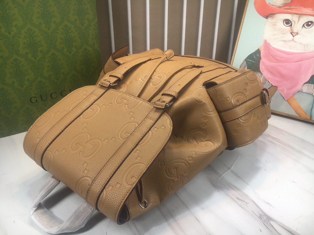 グッチ スーパーコピー オフィディア GGエンボス レザーバックパック キャメルブラウン 大容量 625770_3