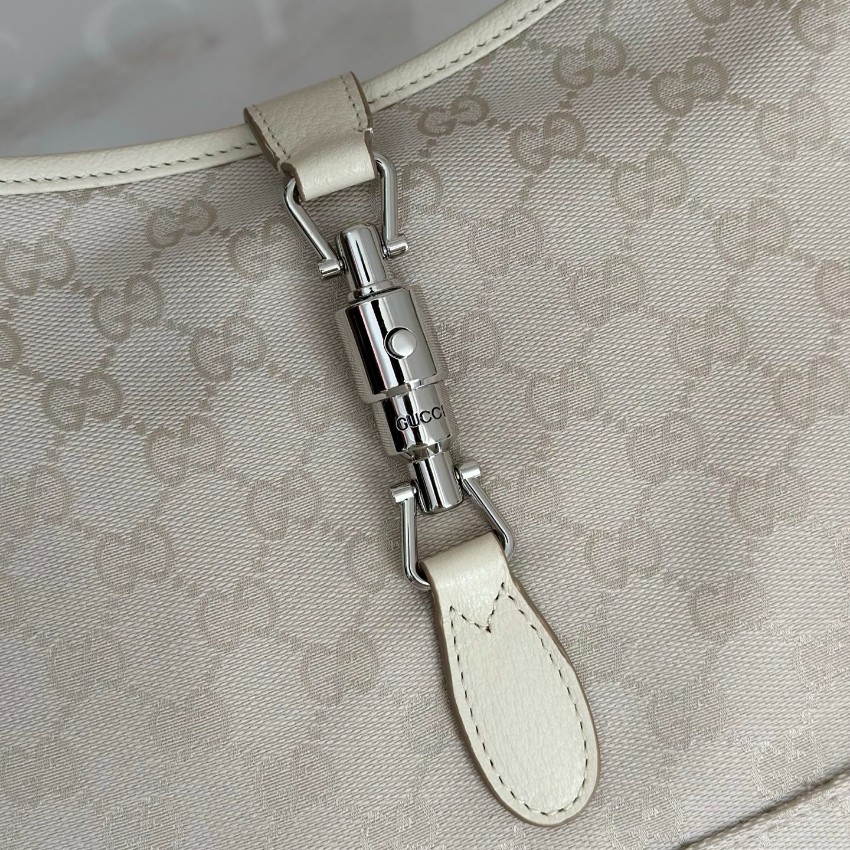 グッチ n級品 ジャッキー1961 ショルダーバッグ アイボリー GG柄 シルバー金具 上品デザイン 863136_1