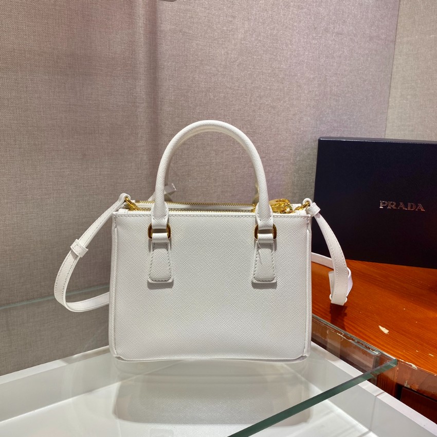 プラダ スーパーコピー 届く ガレリア コンパクトバッグ ホワイト サフィアーノ調 型押し 2WAY ゴールド金具 1BA906_3