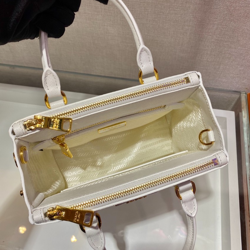 プラダ スーパーコピー 届く ガレリア コンパクトバッグ ホワイト サフィアーノ調 型押し 2WAY ゴールド金具 1BA906_9