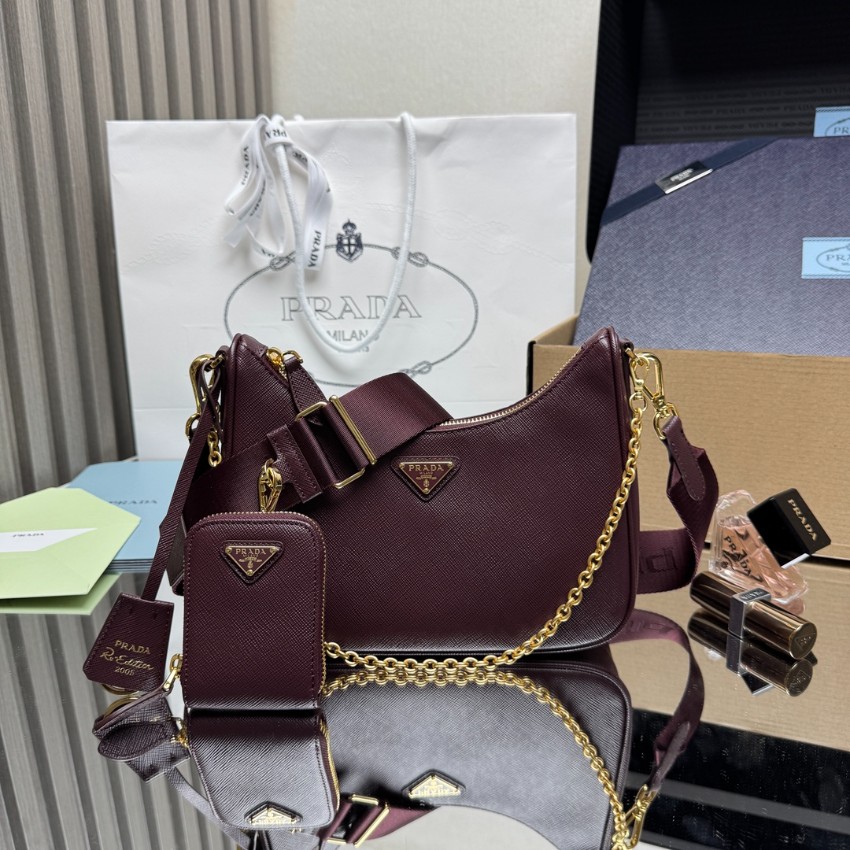 プラダ スーパーコピー 届く リエディション2005 ショルダーバッグ ボルドー ゴールドチェーン ポーチ付き2WAY仕様 1BH204_7
